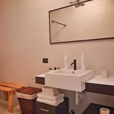 View Gateway - By Myhomeincomo *