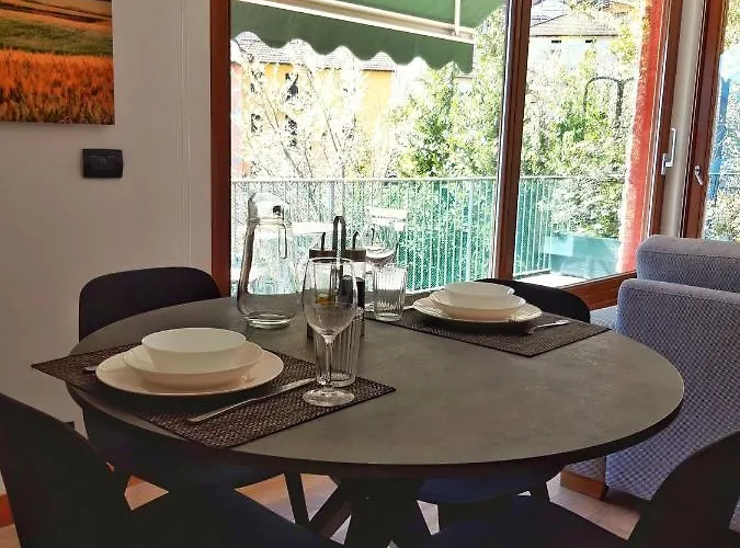 View Gateway - By Myhomeincomo דירה *