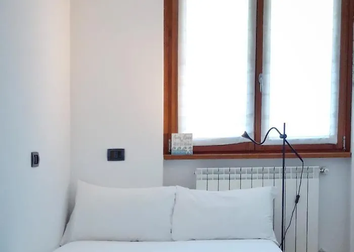 View Gateway - By Myhomeincomo *