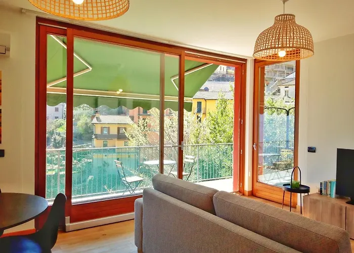 View Gateway - By Myhomeincomo * Argegno