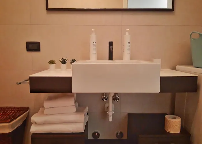 Apartment View Gateway - By Myhomeincomo *